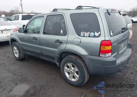2005 Ford Escape Xlt из США, поврежденный, VIN 1FMYU93155KA30893